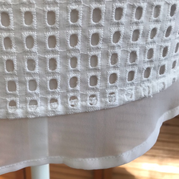 •Anthropologie• Postmark Sarita Eyelet Layered Top - Picture 10 of 16